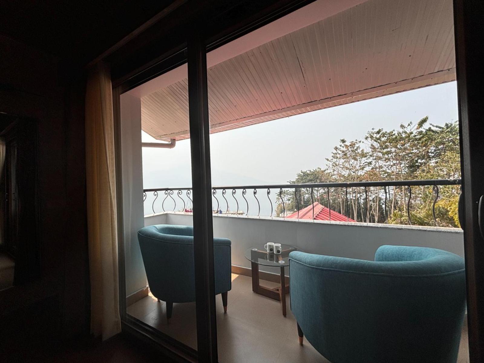 Blue Orchid Premium Hotell Kalimpong Exteriör bild