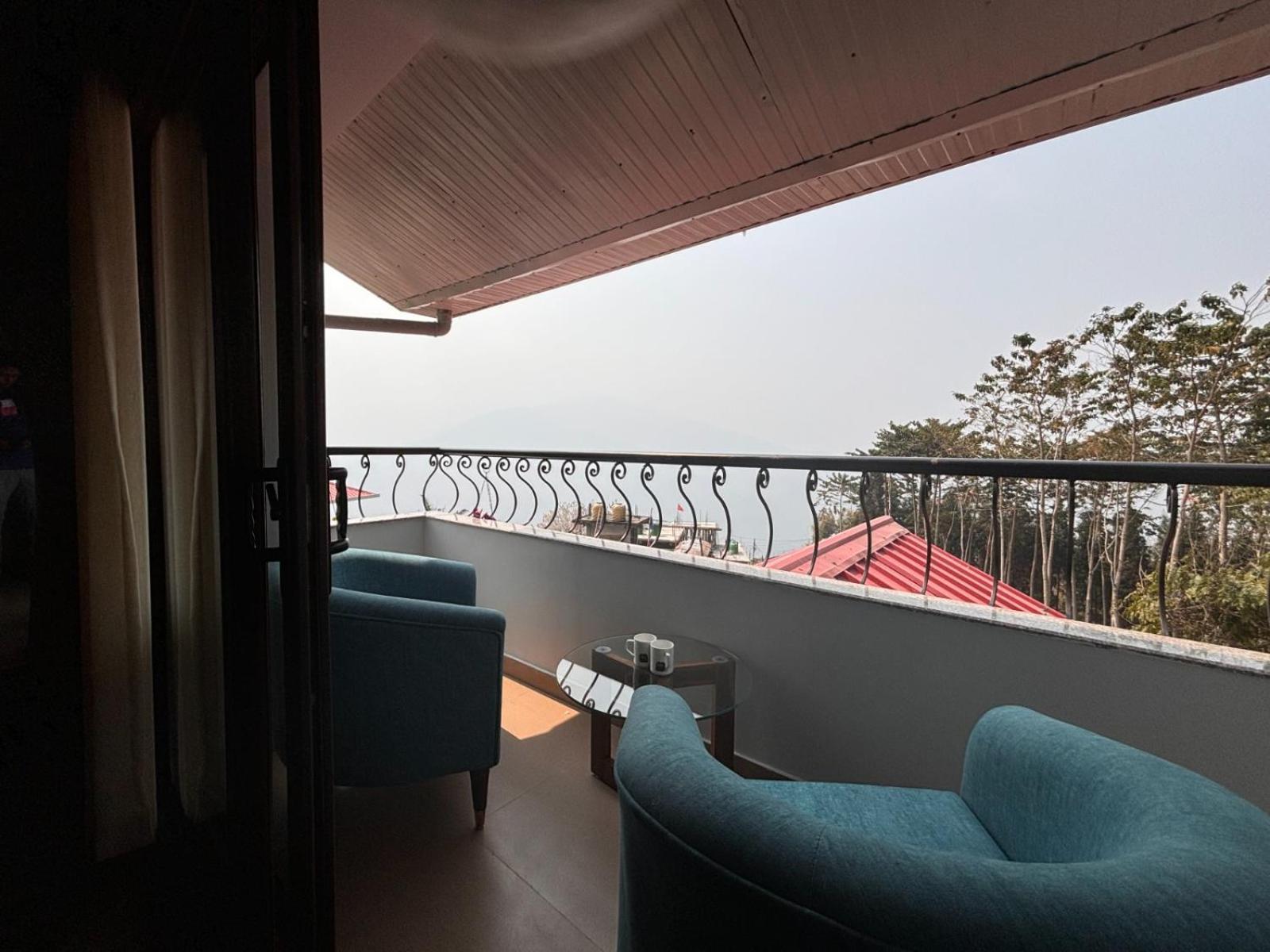 Blue Orchid Premium Hotell Kalimpong Exteriör bild